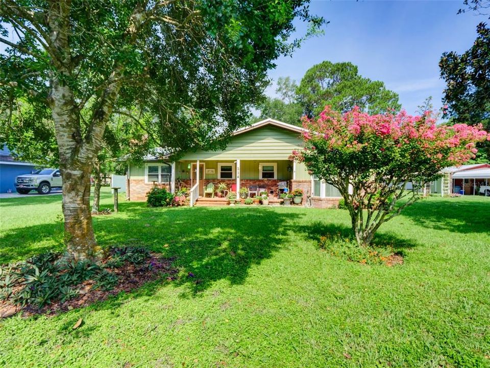 En Venta: $413,000 (3 camas, 2 baños, 1954 Pies cuadrados)