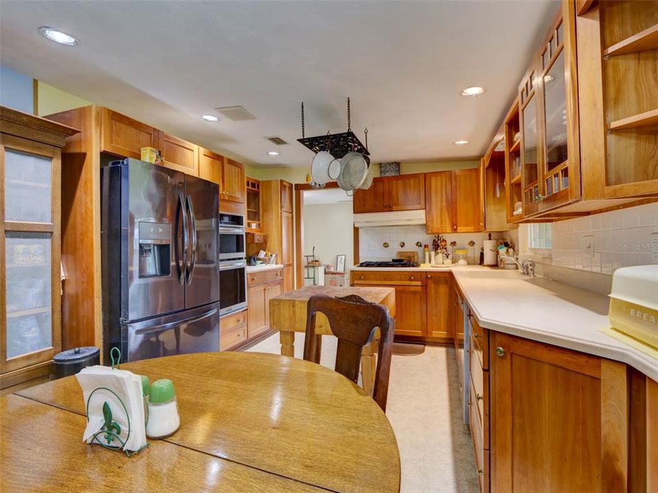 En Venta: $413,000 (3 camas, 2 baños, 1954 Pies cuadrados)