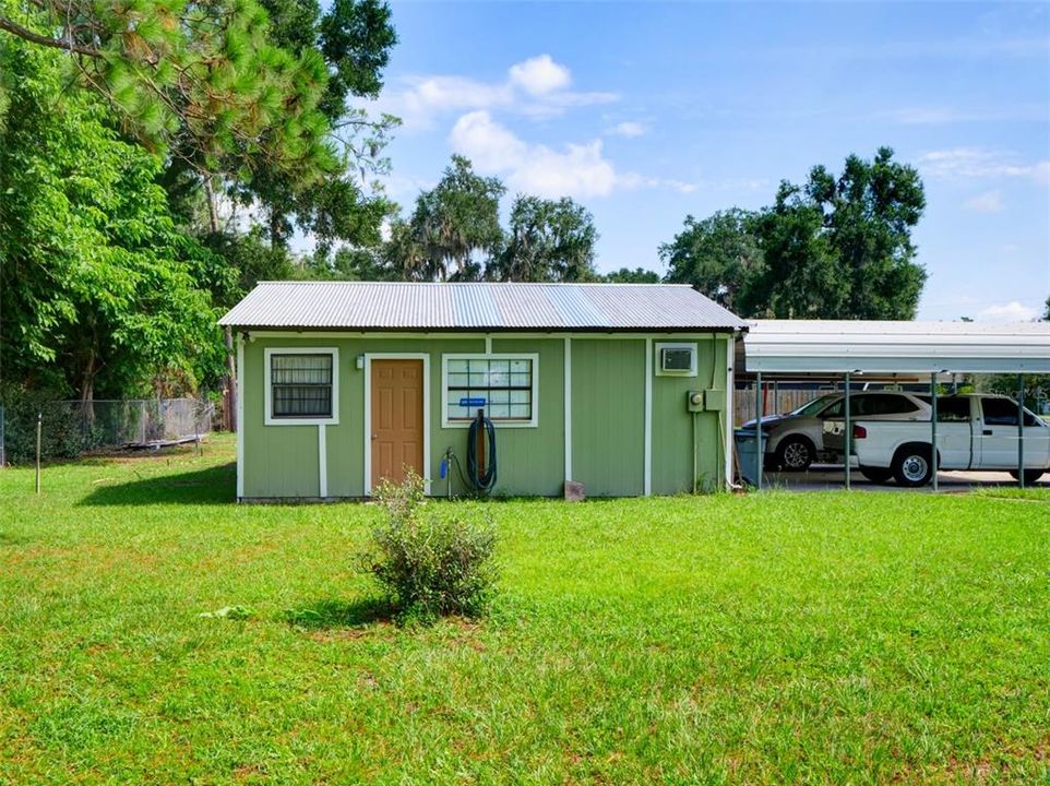 En Venta: $413,000 (3 camas, 2 baños, 1954 Pies cuadrados)