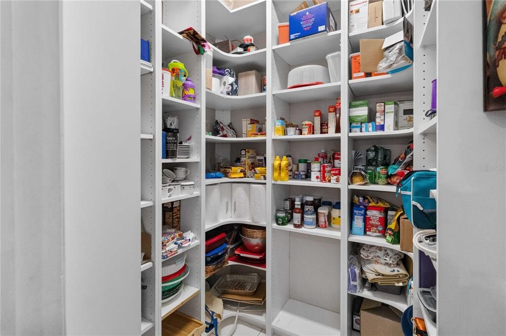 На продажу: $429,000 (3 спален, 2 ванн, 2107 Квадратных фут)