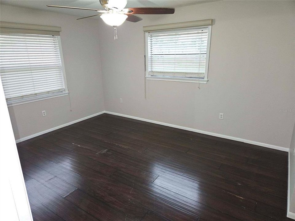 For Sale: $239,900 (2 beds, 2 baths, 1262 Square Feet)