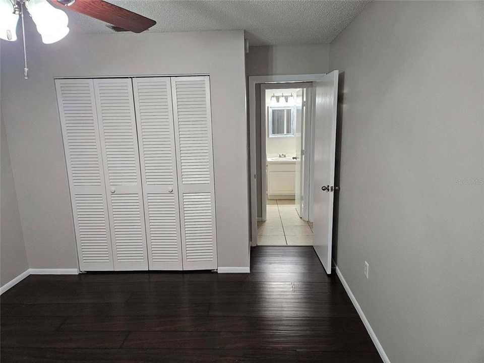 For Sale: $239,900 (2 beds, 2 baths, 1262 Square Feet)