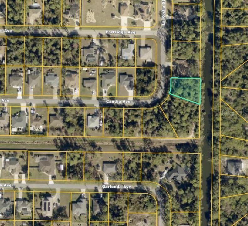 En Venta: $25,000 (0.27 acres)