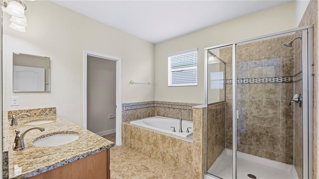 В аренду: $2,900 (3 спален, 3 ванн, 2604 Квадратных фут)