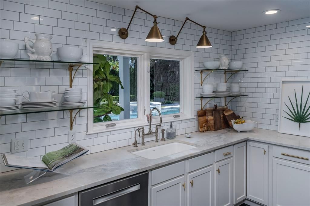 Active With Contract: $5,295,000 (5 beds, 4 baths, 4432 Square Feet)