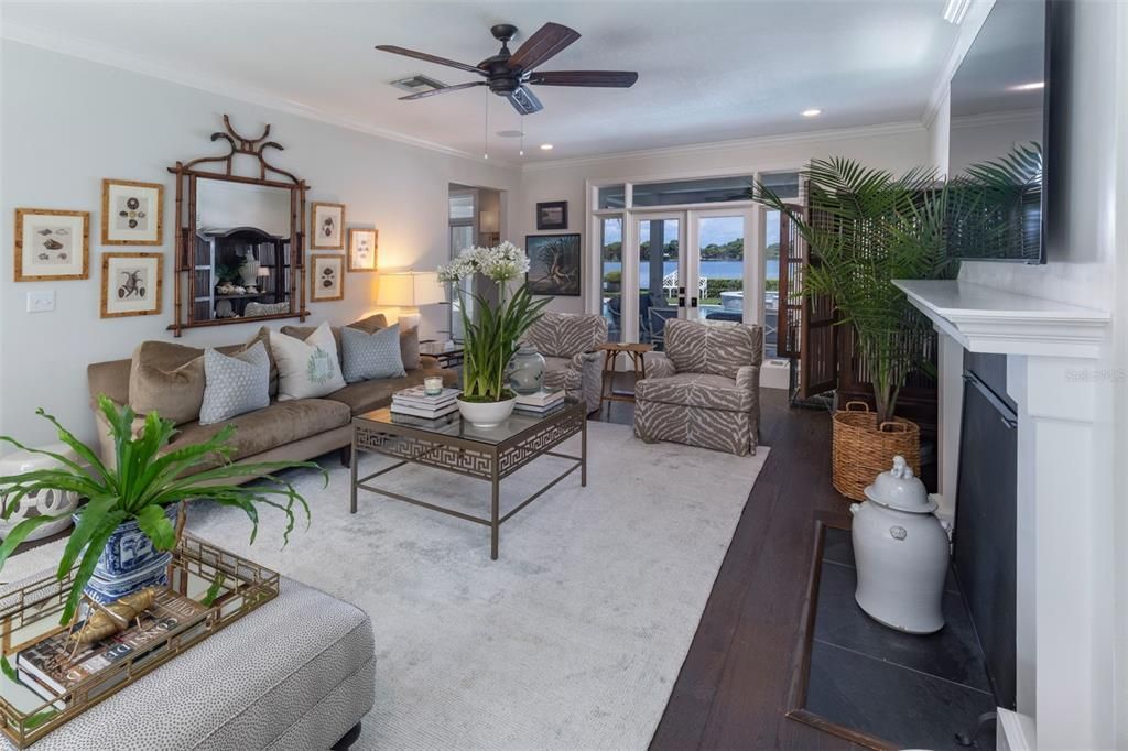 Active With Contract: $5,295,000 (5 beds, 4 baths, 4432 Square Feet)