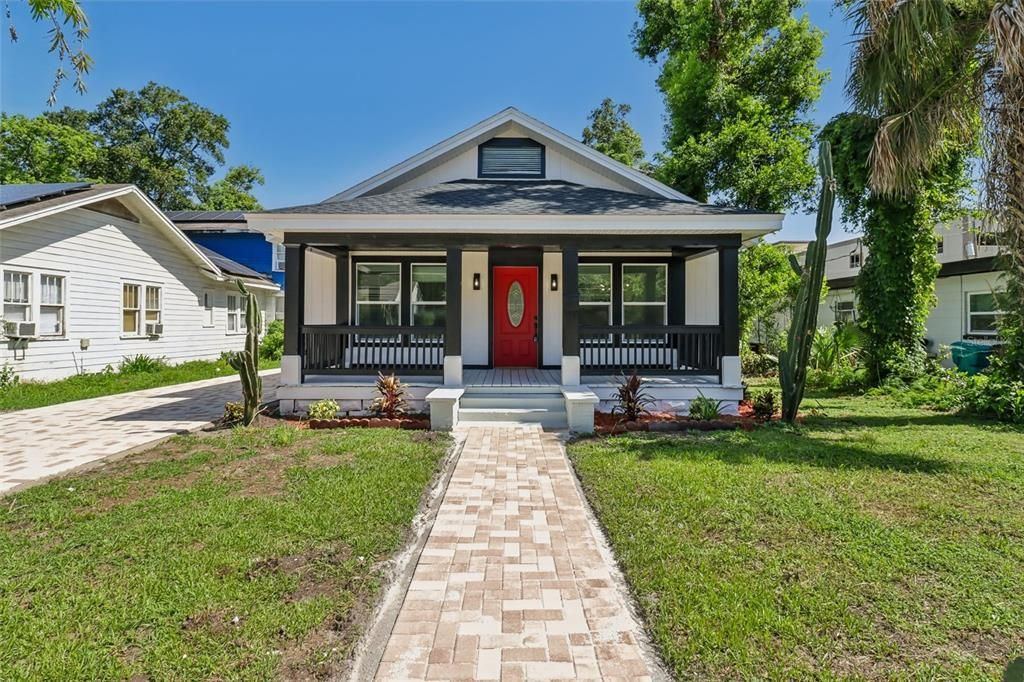 For Sale: $550,000 (4 beds, 3 baths, 1483 Square Feet)