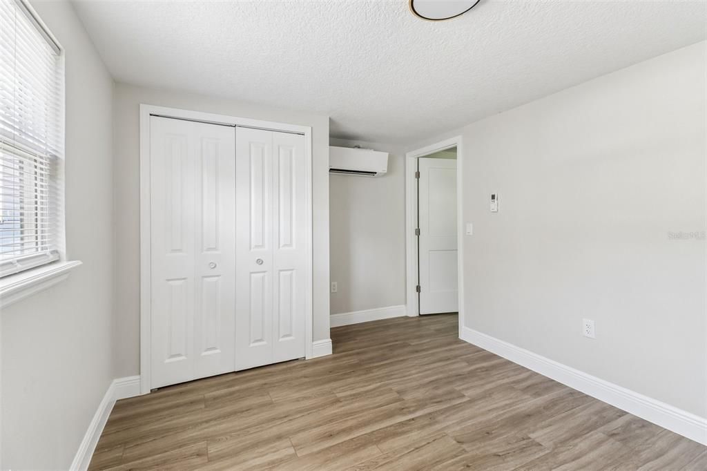 For Sale: $550,000 (4 beds, 3 baths, 1483 Square Feet)
