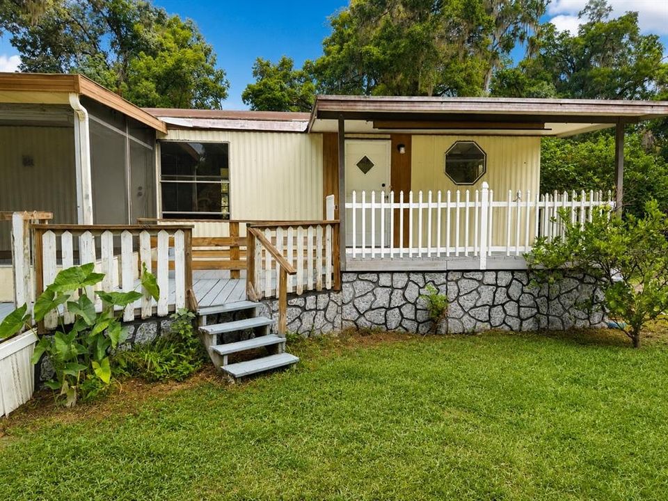 For Sale: $195,999 (7 beds, 0 baths, 1769 Square Feet)
