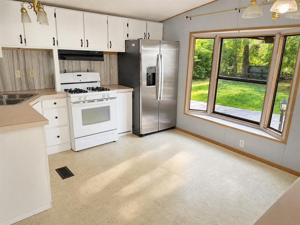 For Sale: $195,999 (7 beds, 0 baths, 1769 Square Feet)