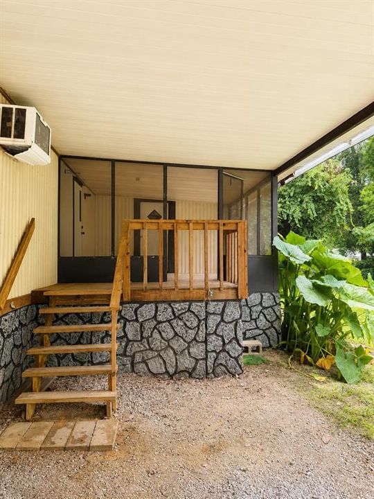 For Sale: $195,999 (7 beds, 0 baths, 1769 Square Feet)