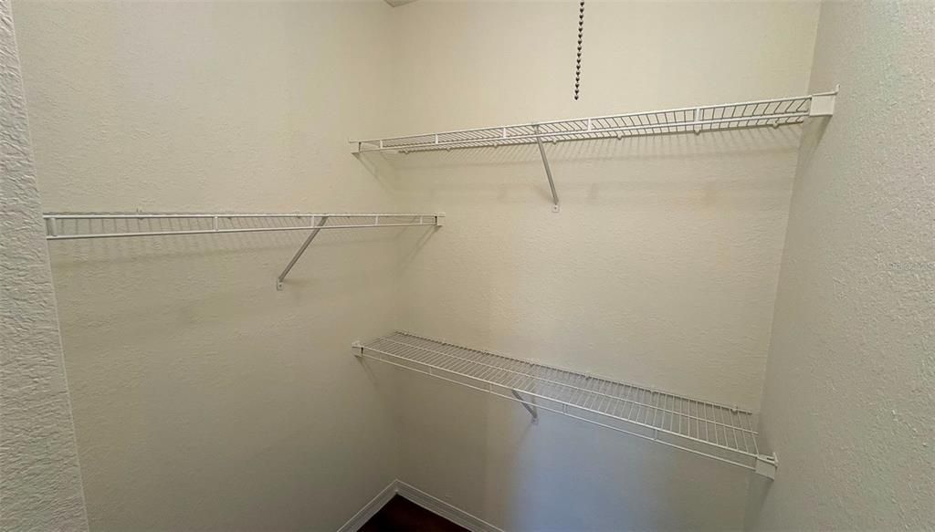 В аренду: $1,800 (2 спален, 2 ванн, 1051 Квадратных фут)