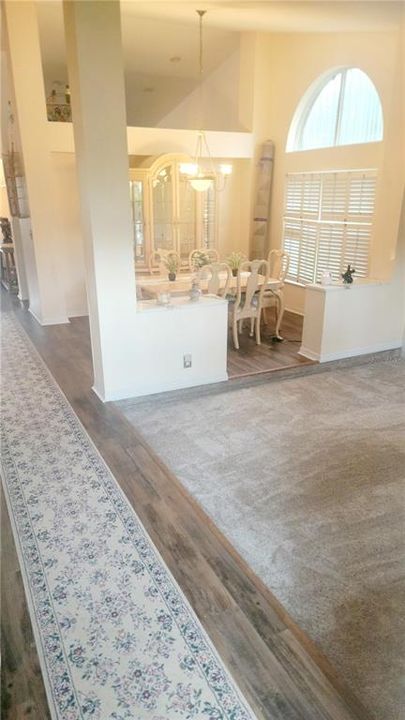 En Venta: $585,000 (3 camas, 2 baños, 2433 Pies cuadrados)