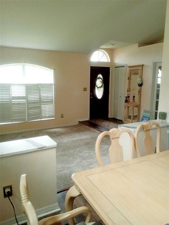 En Venta: $585,000 (3 camas, 2 baños, 2433 Pies cuadrados)