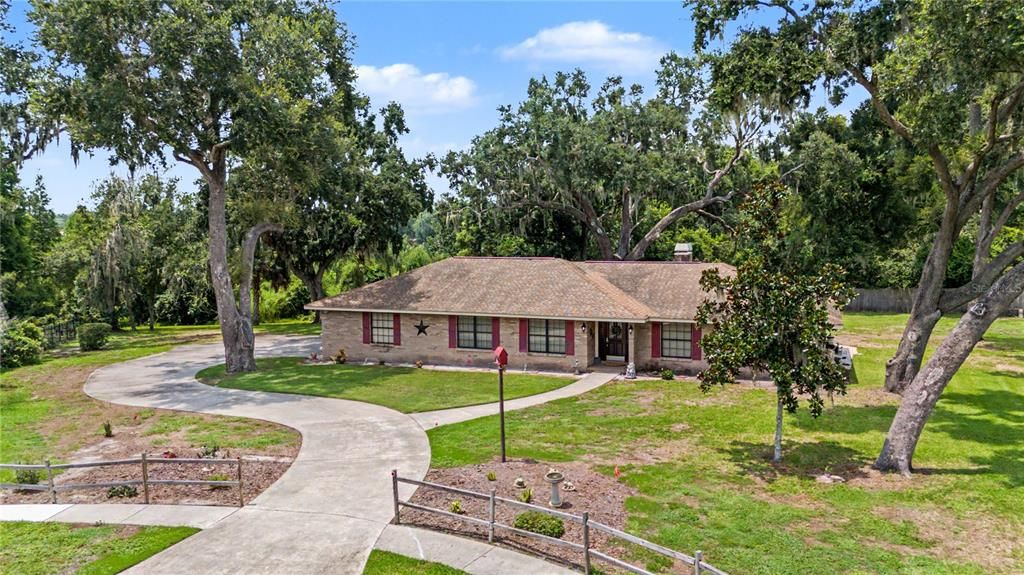 En Venta: $625,000 (4 camas, 2 baños, 2551 Pies cuadrados)