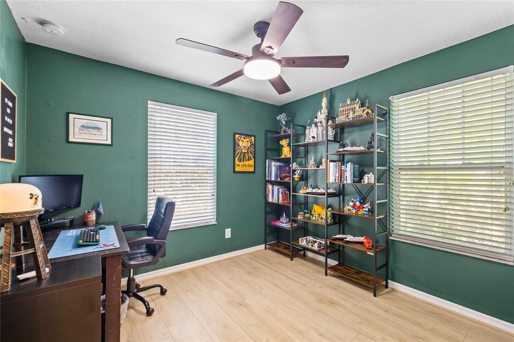 For Sale: $398,000 (4 beds, 3 baths, 1595 Square Feet)
