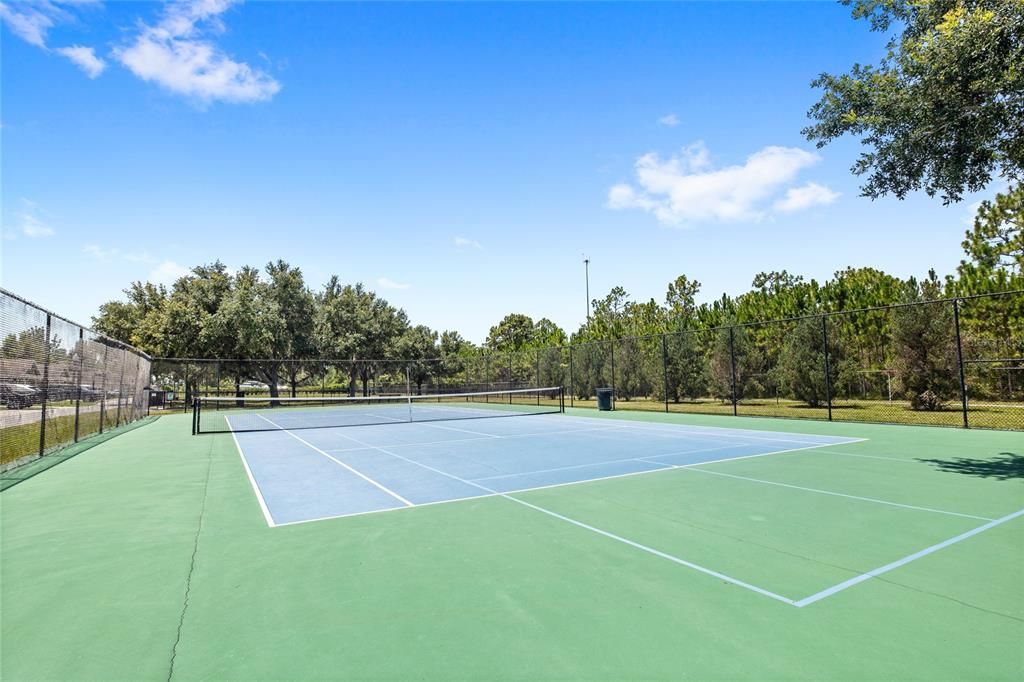 For Sale: $398,000 (4 beds, 3 baths, 1595 Square Feet)