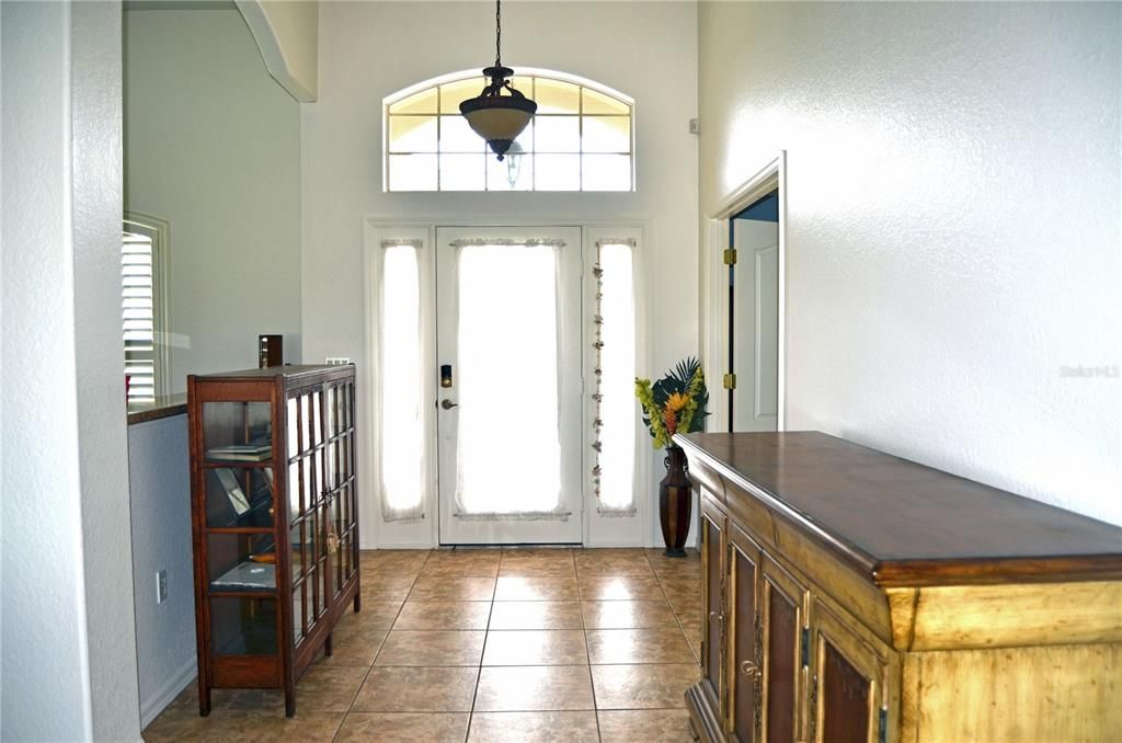 For Sale: $441,500 (3 beds, 3 baths, 2513 Square Feet)