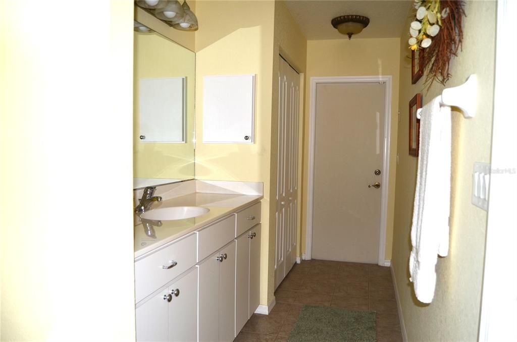 For Sale: $441,500 (3 beds, 3 baths, 2513 Square Feet)