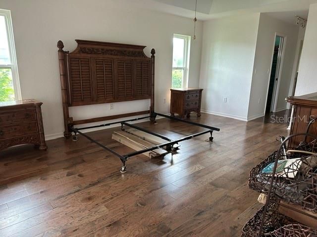For Sale: $441,500 (3 beds, 3 baths, 2513 Square Feet)