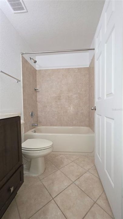 For Rent: $1,350 (2 beds, 2 baths, 991 Square Feet)