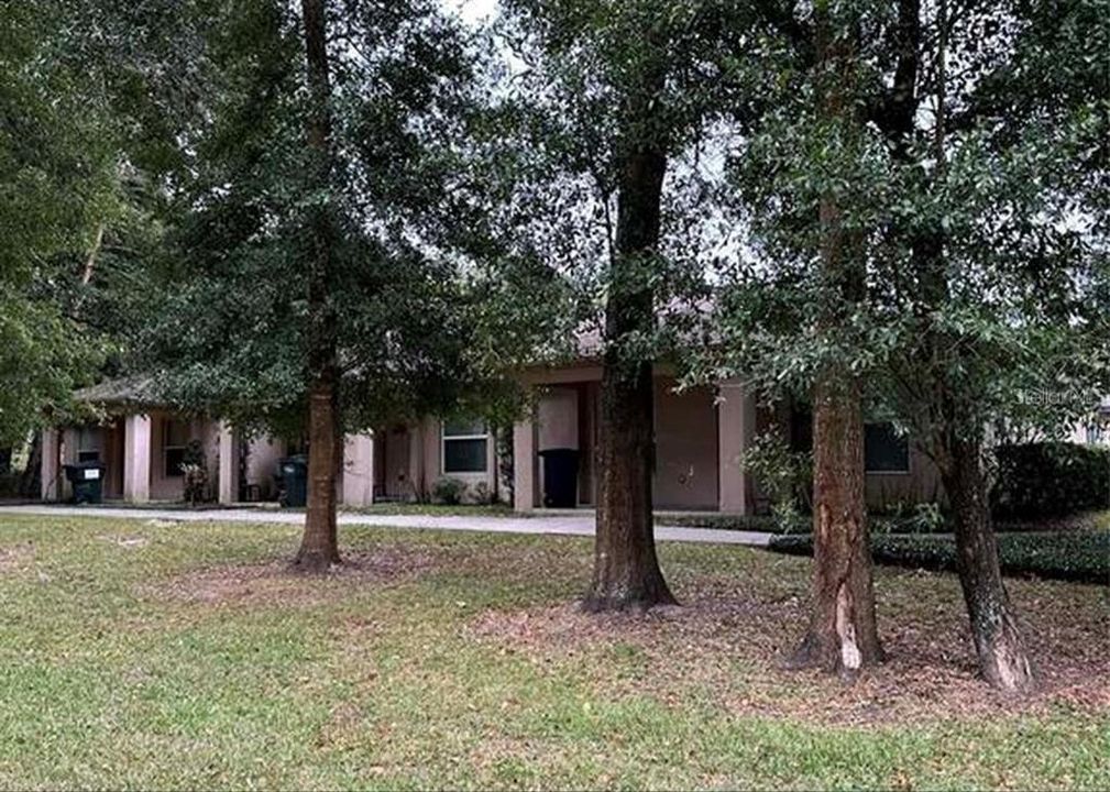 For Rent: $1,350 (2 beds, 2 baths, 991 Square Feet)