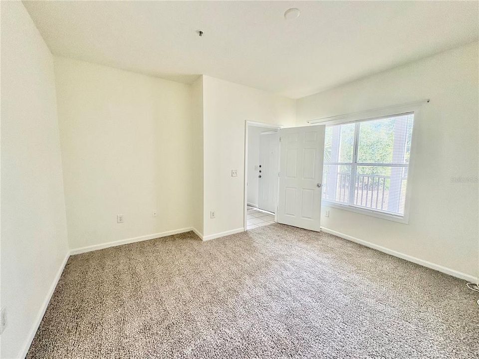 For Rent: $1,600 (2 beds, 2 baths, 1048 Square Feet)