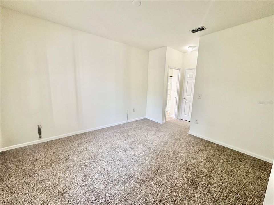For Rent: $1,600 (2 beds, 2 baths, 1048 Square Feet)