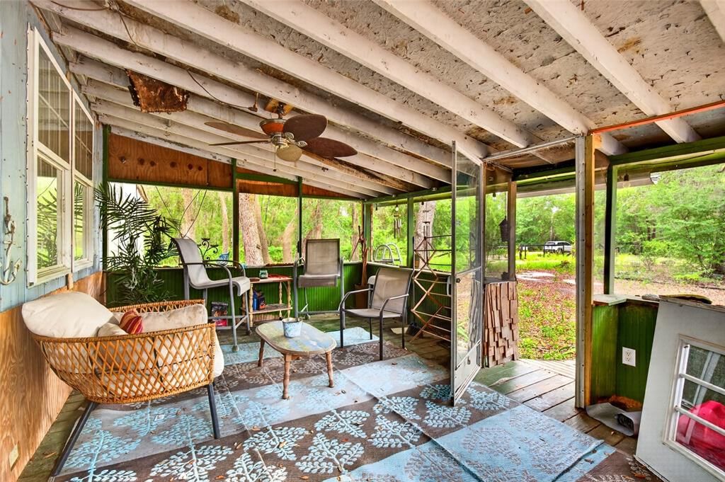 На продажу: $175,000 (5 спален, 2 ванн, 1880 Квадратных фут)