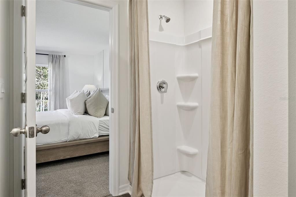 Activo con contrato: $300,990 (3 camas, 2 baños, 1504 Pies cuadrados)