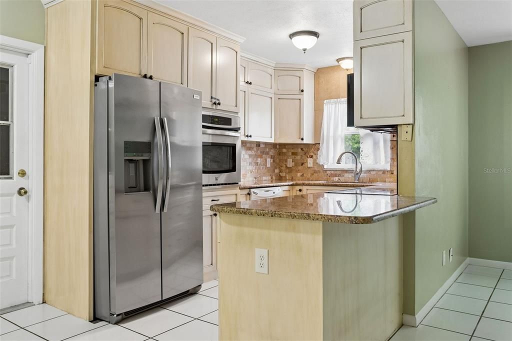 En Venta: $399,900 (3 camas, 2 baños, 1656 Pies cuadrados)