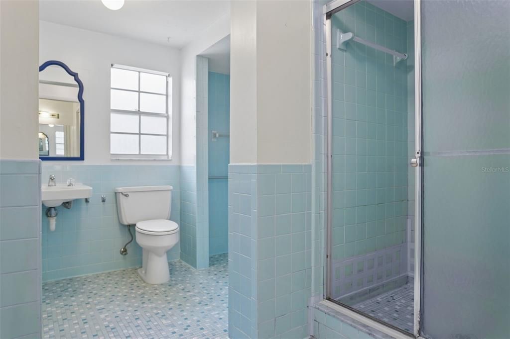 En Venta: $399,900 (3 camas, 2 baños, 1656 Pies cuadrados)