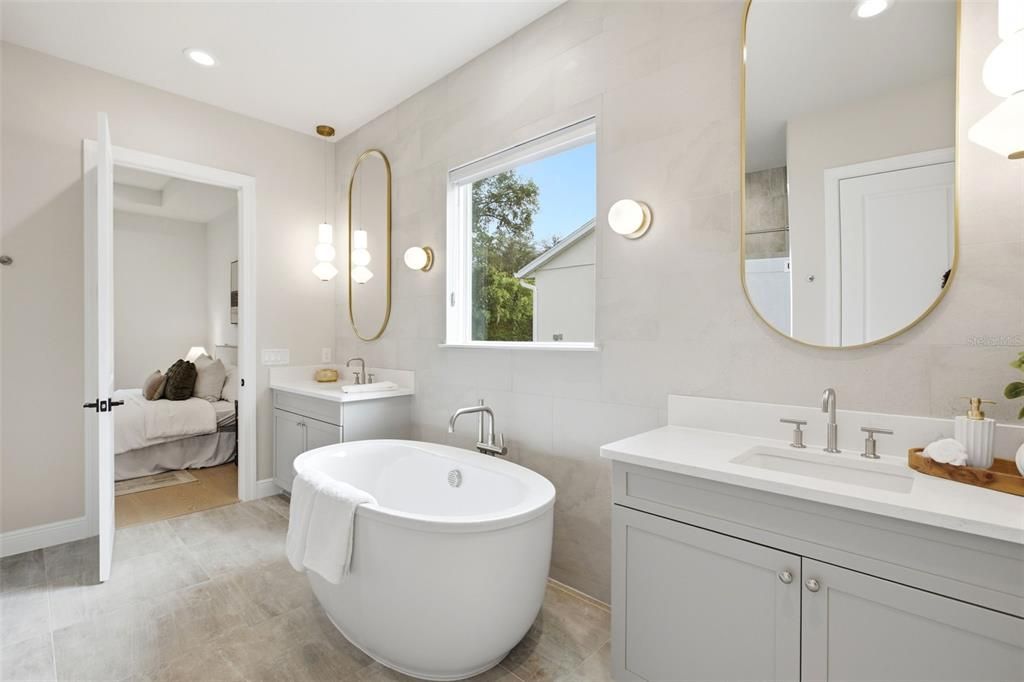 For Sale: $1,344,000 (5 beds, 5 baths, 3994 Square Feet)