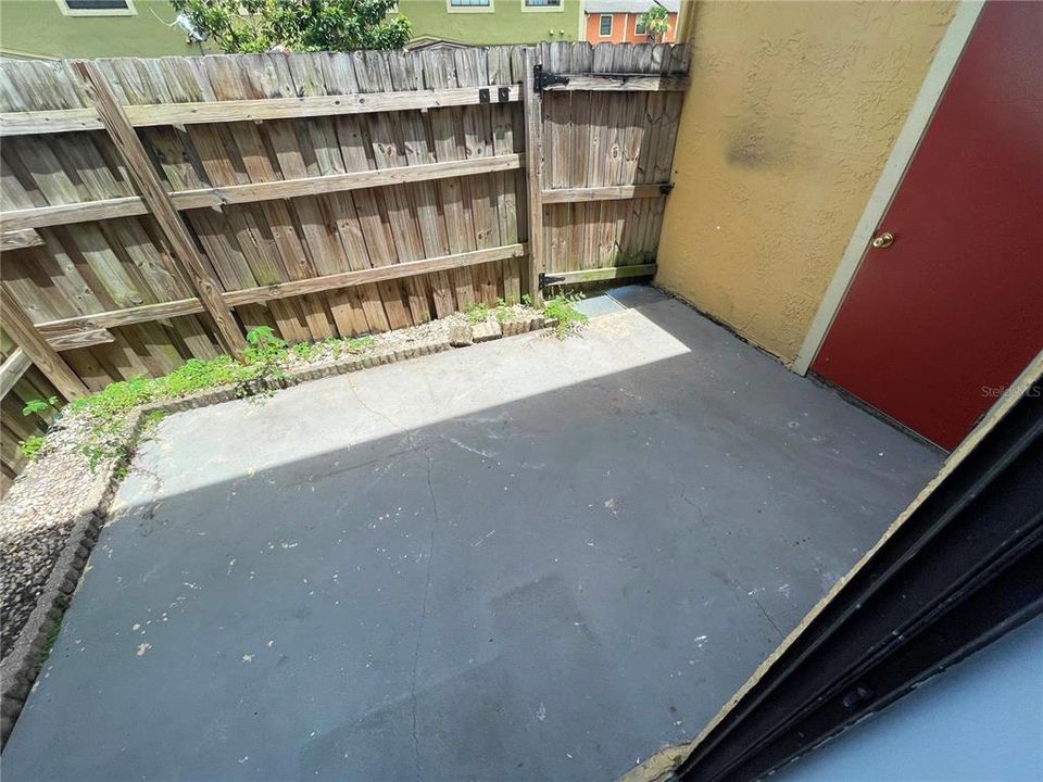 For Sale: $169,000 (2 beds, 2 baths, 1031 Square Feet)