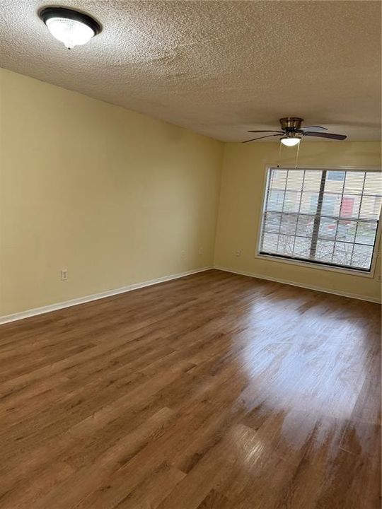 En Venta: $175,000 (2 camas, 2 baños, 1031 Pies cuadrados)