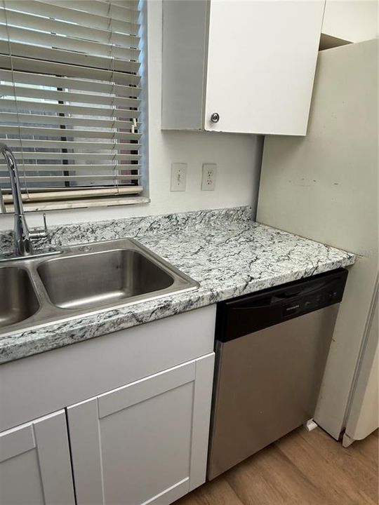 En Venta: $175,000 (2 camas, 2 baños, 1031 Pies cuadrados)