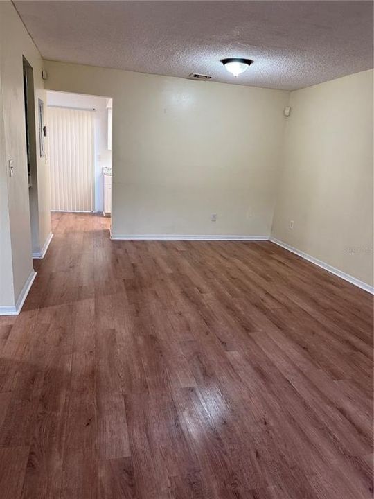 En Venta: $175,000 (2 camas, 2 baños, 1031 Pies cuadrados)