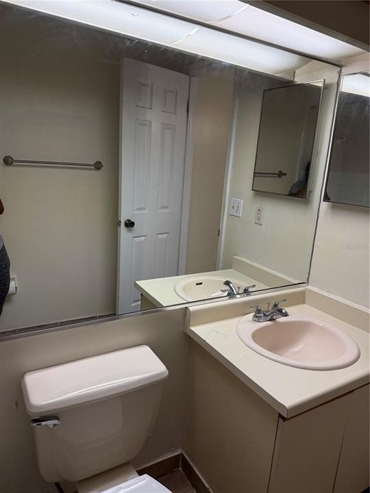 En Venta: $175,000 (2 camas, 2 baños, 1031 Pies cuadrados)
