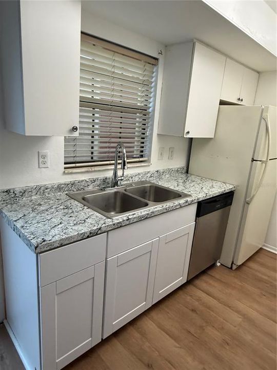 En Venta: $175,000 (2 camas, 2 baños, 1031 Pies cuadrados)