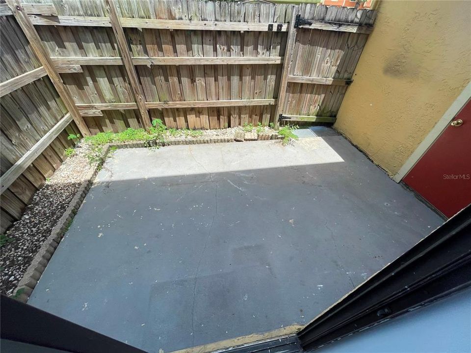 For Sale: $169,000 (2 beds, 2 baths, 1031 Square Feet)