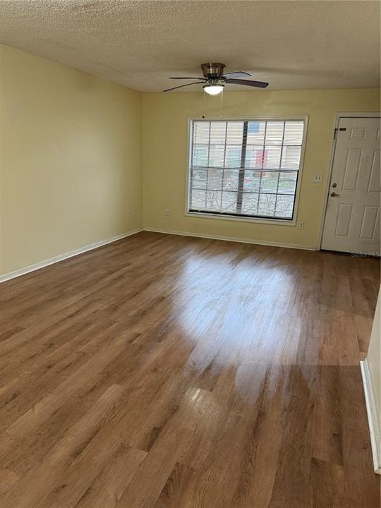 En Venta: $175,000 (2 camas, 2 baños, 1031 Pies cuadrados)