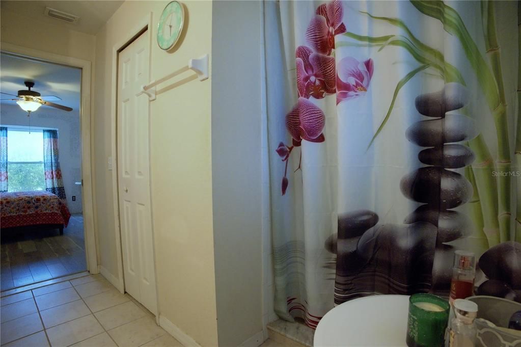 For Sale: $249,900 (3 beds, 2 baths, 1214 Square Feet)