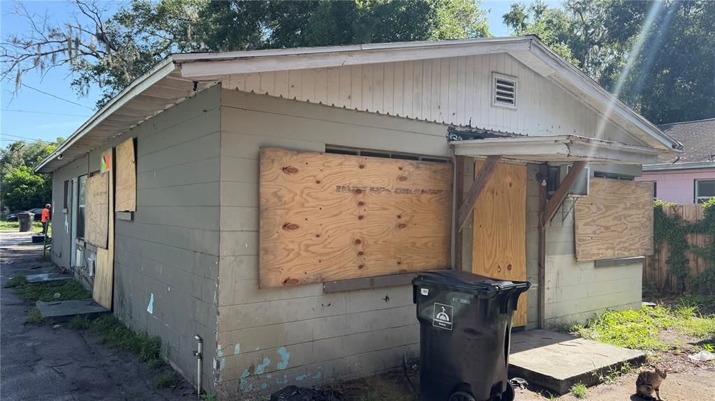 For Sale: $450,000 (8 beds, 0 baths, 2190 Square Feet)