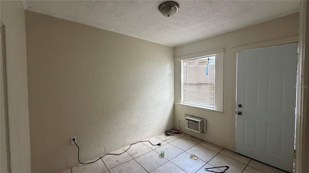 For Sale: $450,000 (8 beds, 0 baths, 2190 Square Feet)