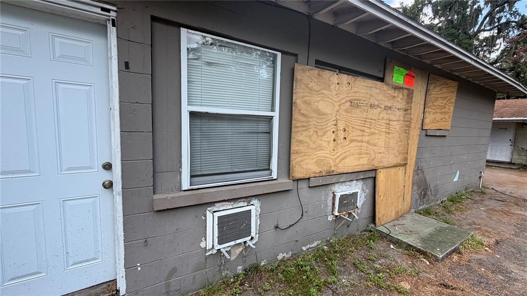 For Sale: $450,000 (8 beds, 0 baths, 2190 Square Feet)