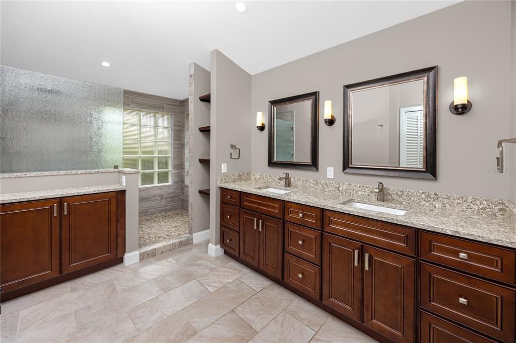 For Sale: $615,000 (4 beds, 2 baths, 2234 Square Feet)