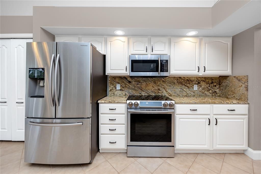 For Sale: $615,000 (4 beds, 2 baths, 2234 Square Feet)