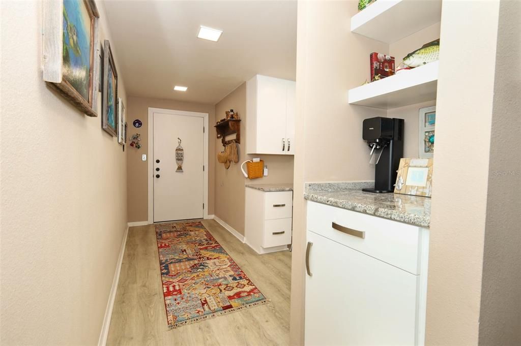 For Sale: $674,000 (2 beds, 2 baths, 1334 Square Feet)