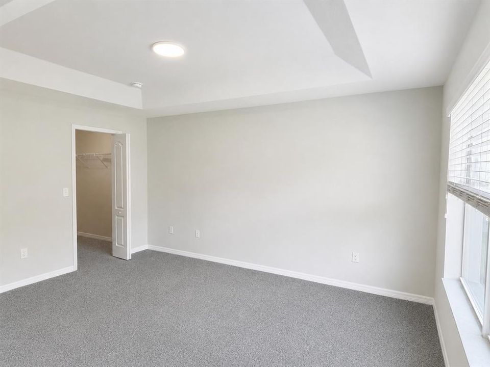 For Sale: $325,000 (3 beds, 2 baths, 1661 Square Feet)