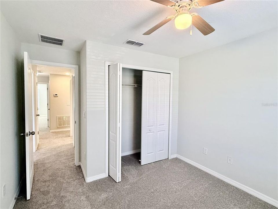 For Sale: $325,000 (3 beds, 2 baths, 1661 Square Feet)